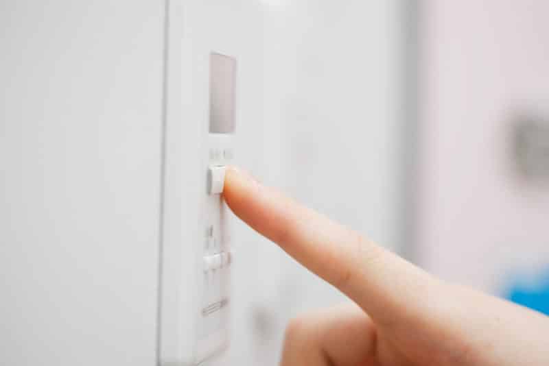 Adjusting Thermostat Temperature